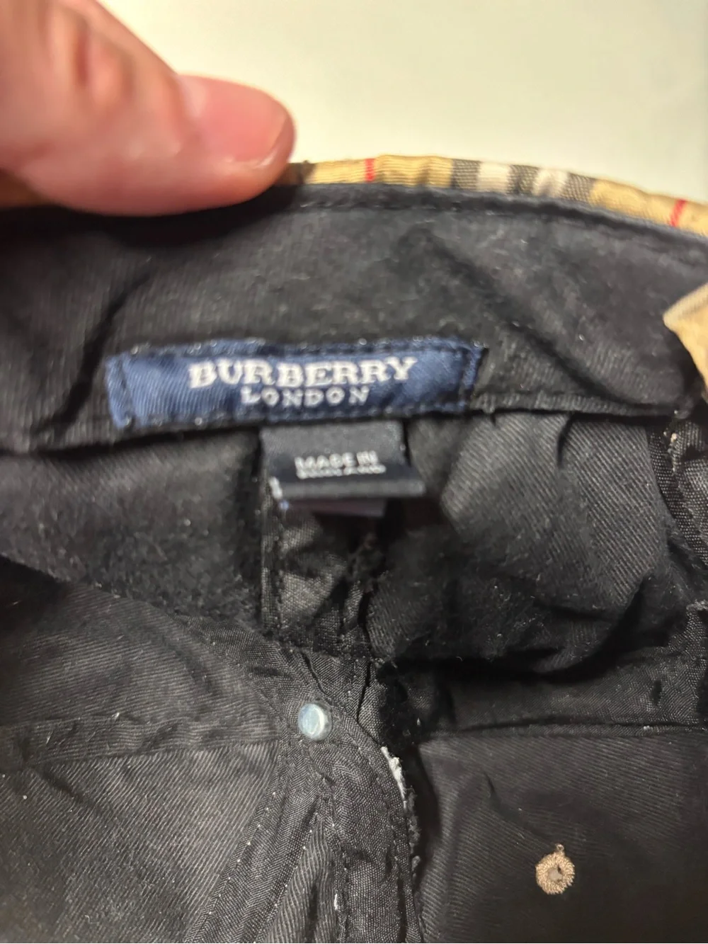 Burberry Vintage Check Baseball Cap in Beige, Black, White, Red